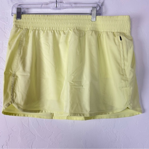 Prana Dresses & Skirts - Prana Skirt Skort Peak to Pavement Lime Squeeze Solid Yellow Green Pull On Knit